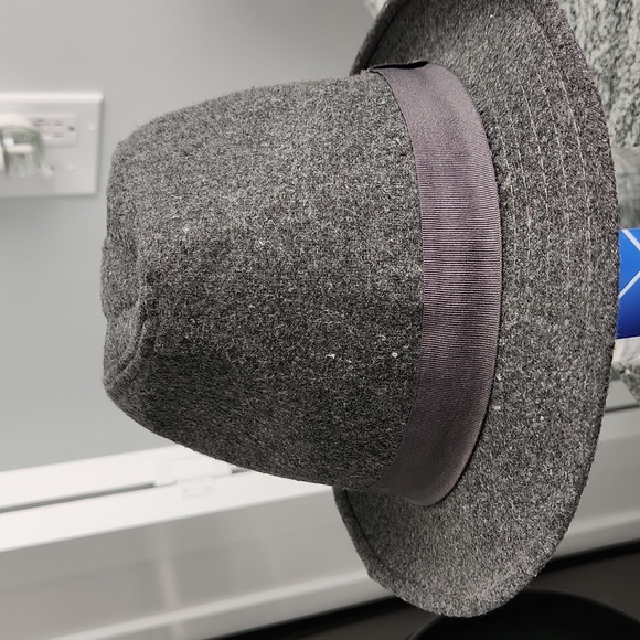 Hat - Picture 8 of 8